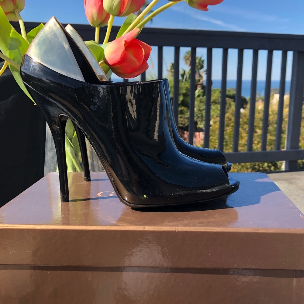 Authentic Gucci Peep Toe Booties